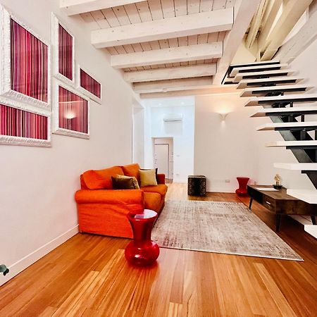 Riverside Loft Navigli - Spacious Two-Bedroom Apartment Milão Exterior foto