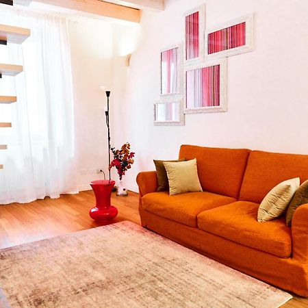 Riverside Loft Navigli - Spacious Two-Bedroom Apartment Milão Exterior foto