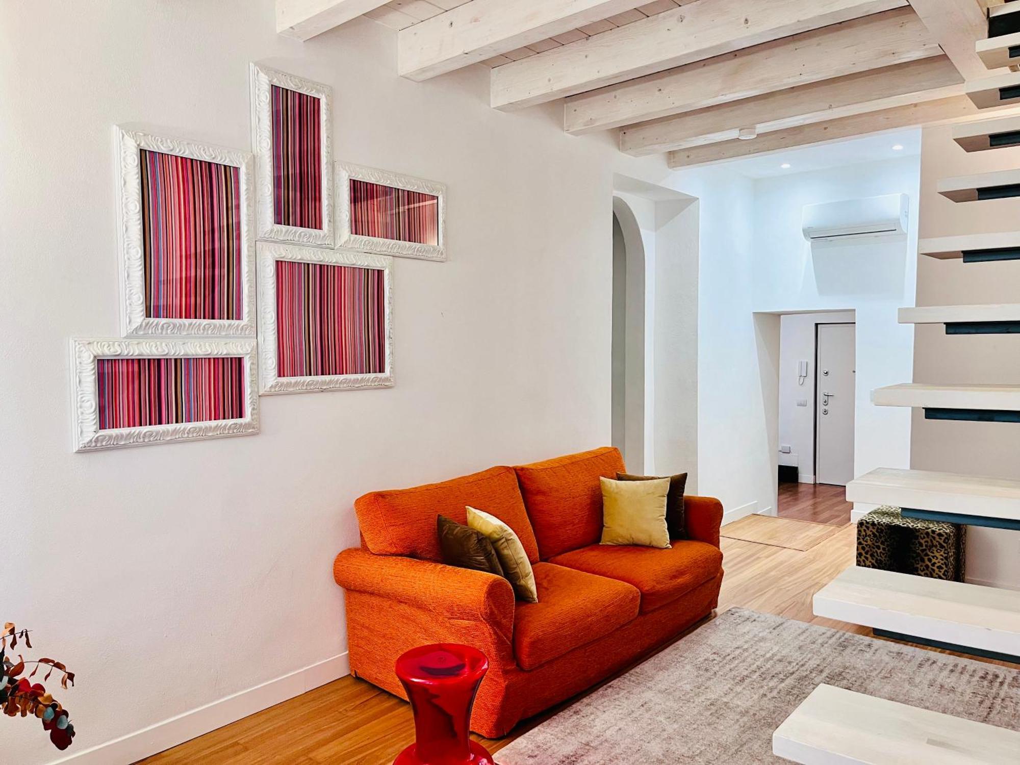 Riverside Loft Navigli - Spacious Two-Bedroom Apartment Milão Exterior foto
