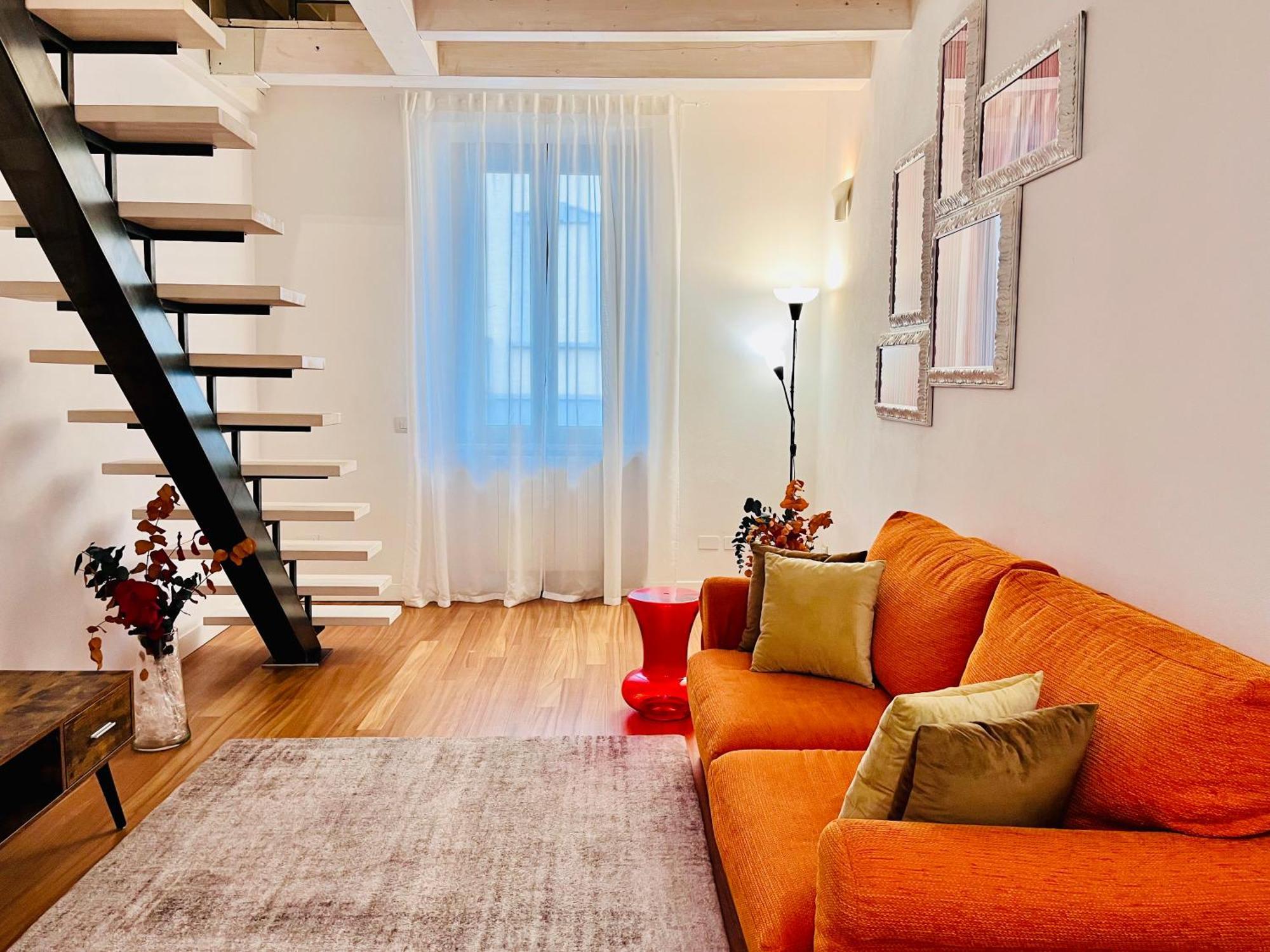 Riverside Loft Navigli - Spacious Two-Bedroom Apartment Milão Exterior foto