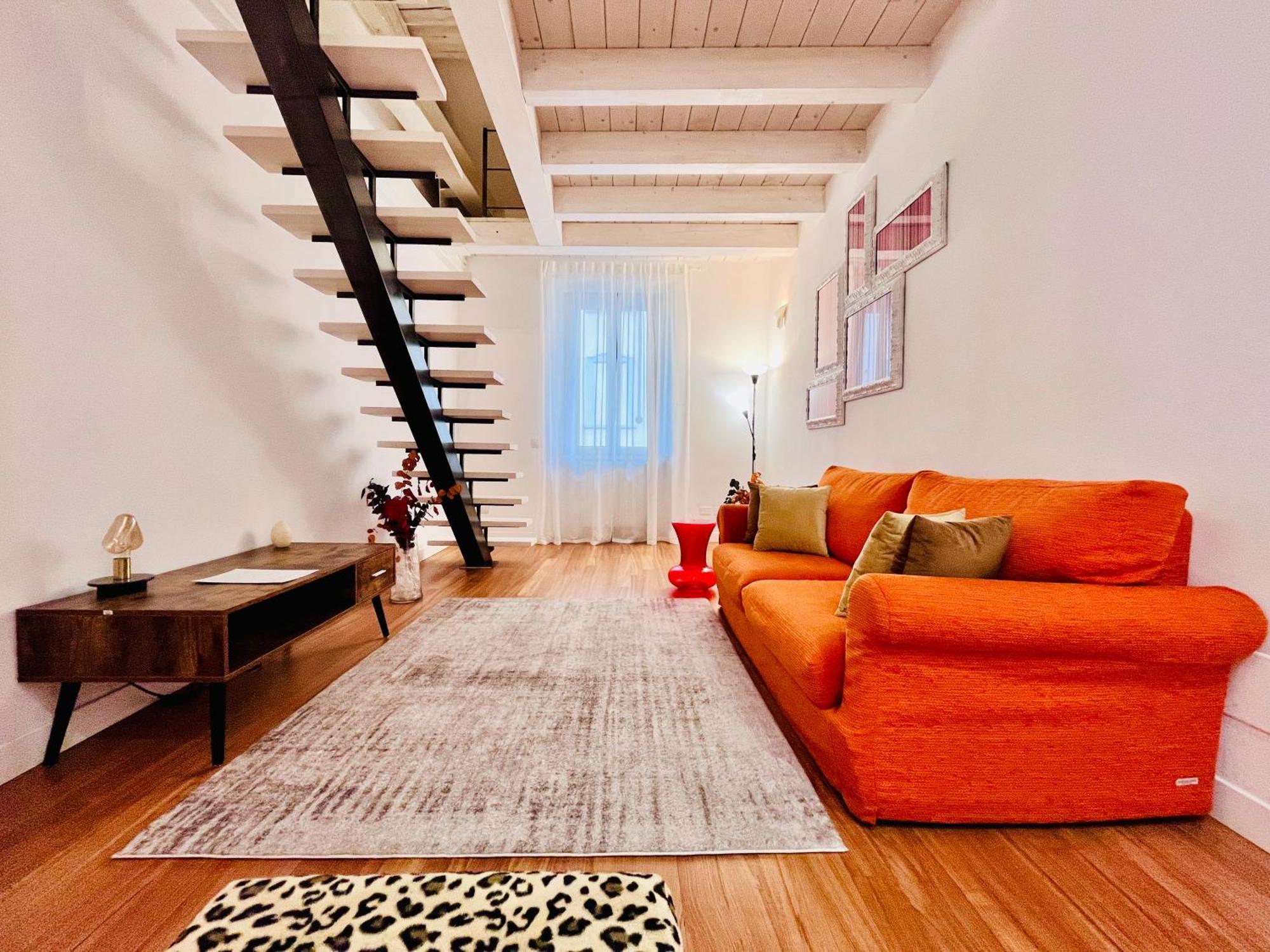 Riverside Loft Navigli - Spacious Two-Bedroom Apartment Milão Exterior foto